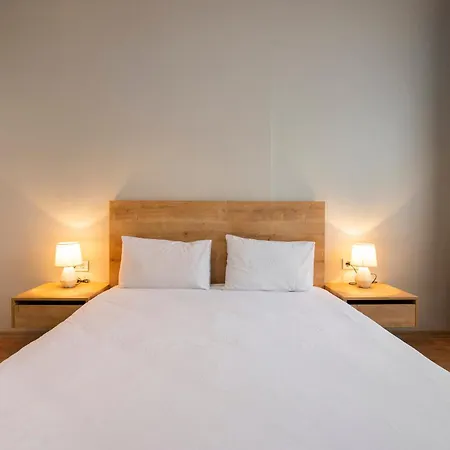 Renovated 2 Bedroom In Cihangir, Taksim